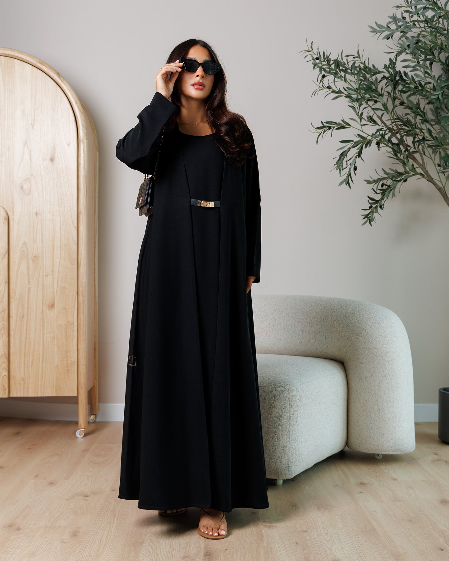 noir belted flow abaya