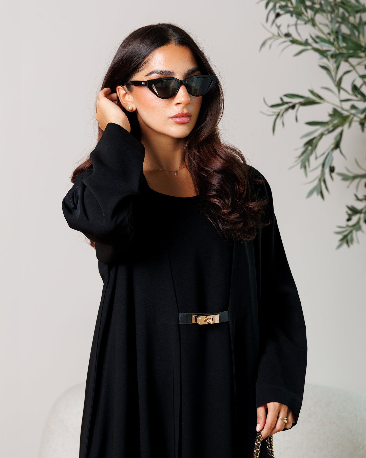 noir belted flow abaya