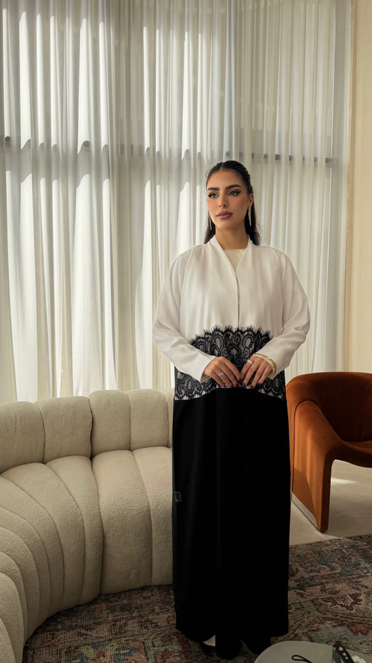 The Monochrome Lace Sovereign Set