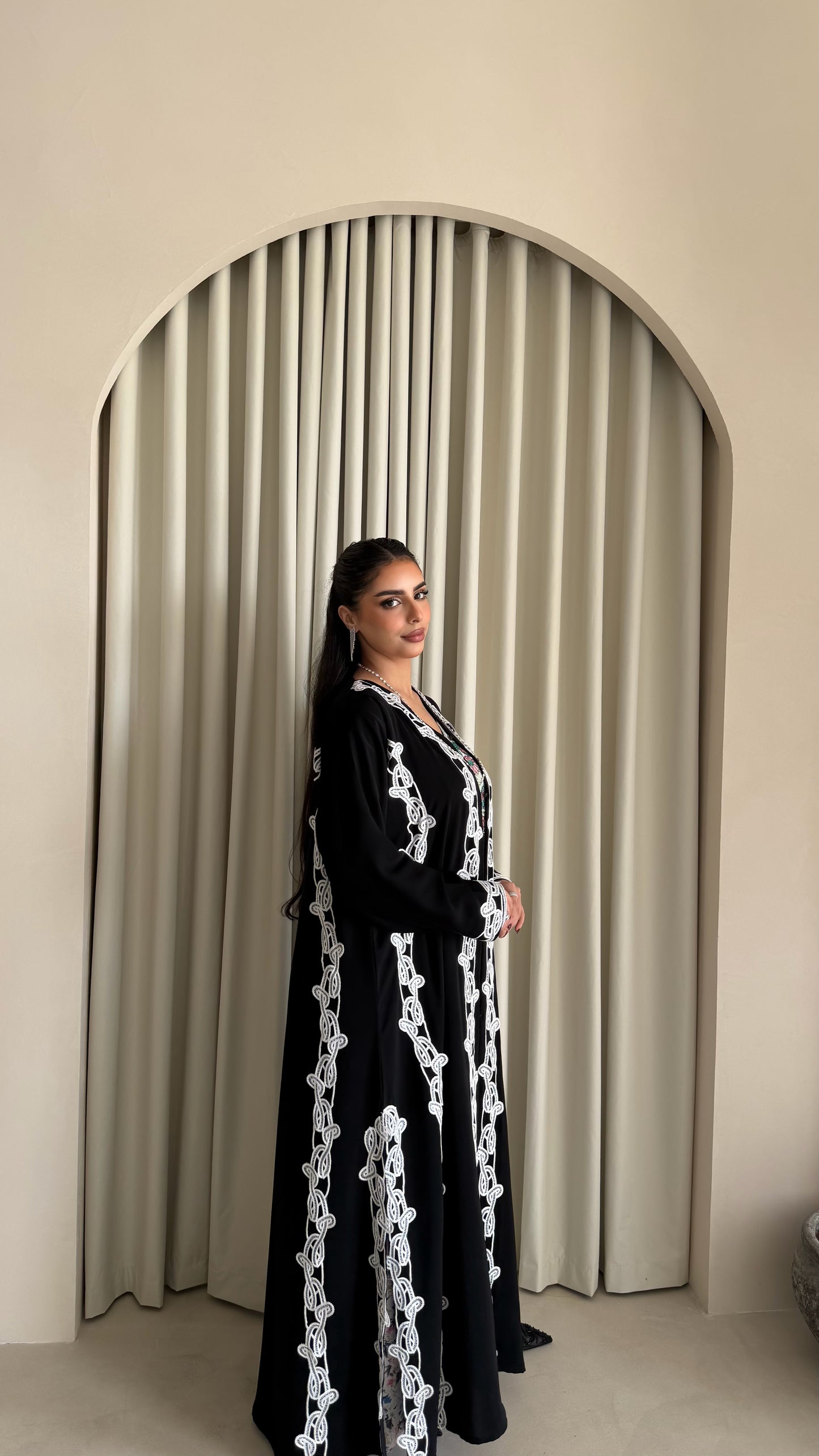 monochrome arabesque lace abaya