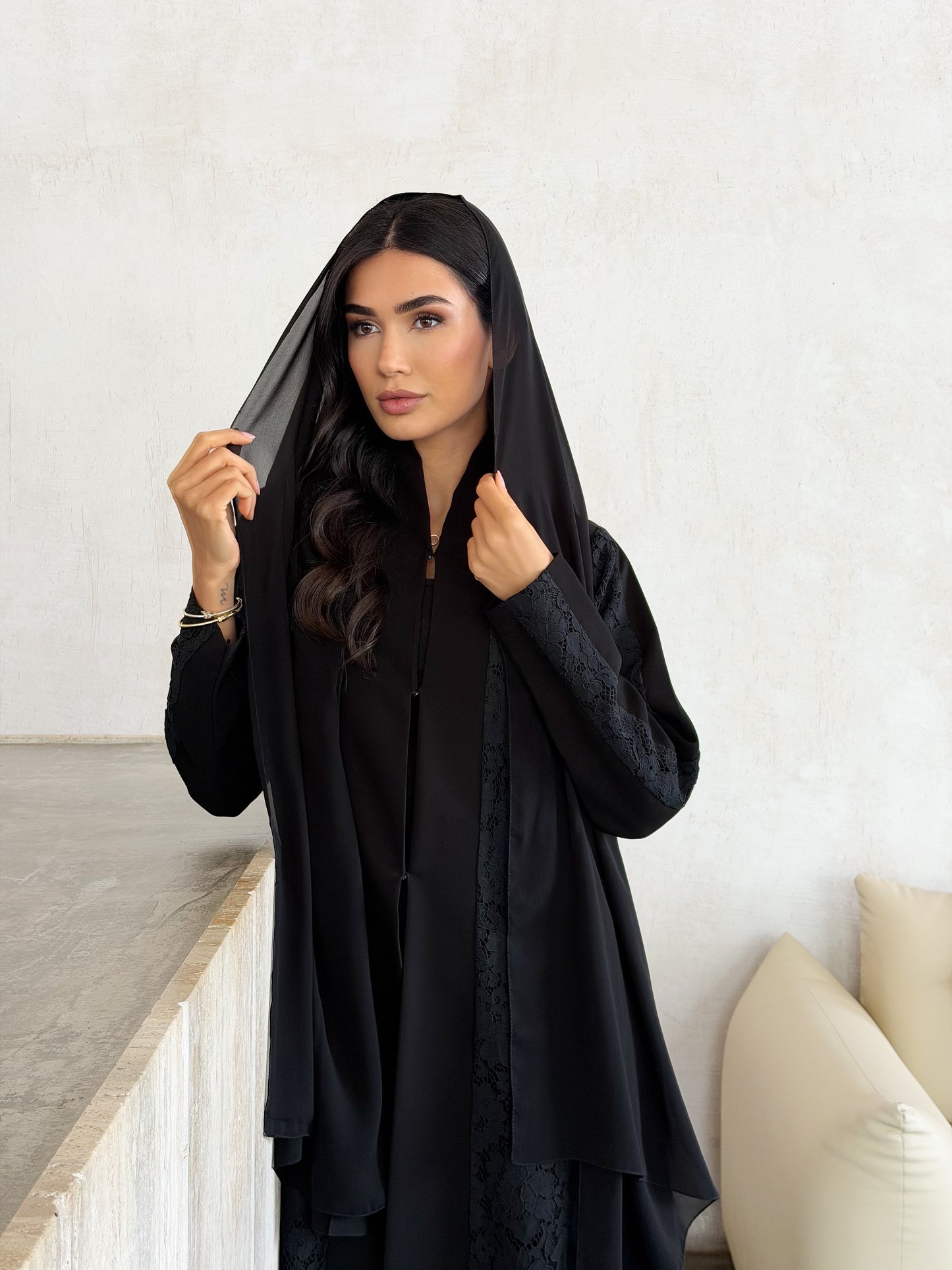 noir lace panel abaya